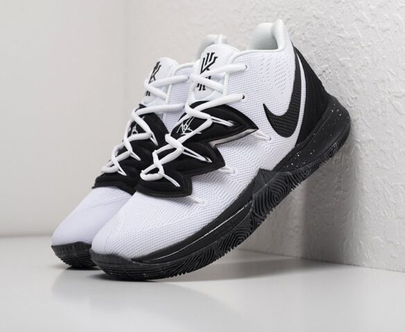Nike Kyrie 5 white