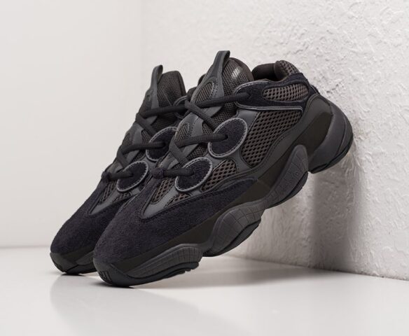 Adidas Yeezy 500 all black