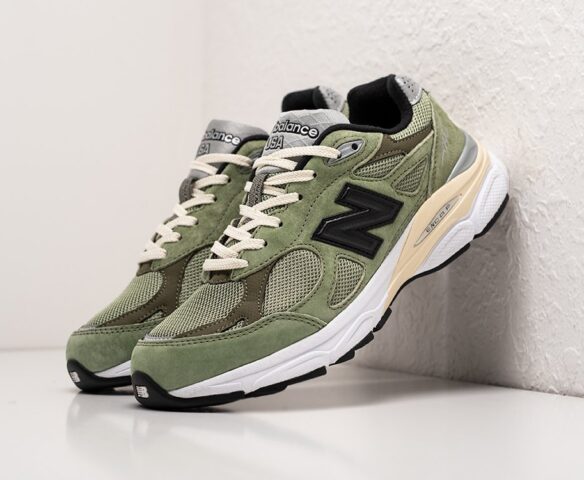 JJJJound x New Balance 990v3 green