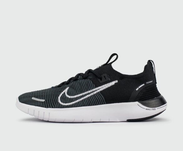 Nike free rn outlet black and white