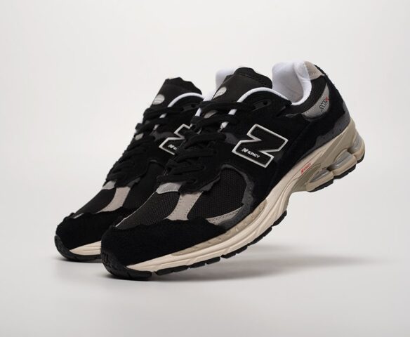 New Balance 2002R W1