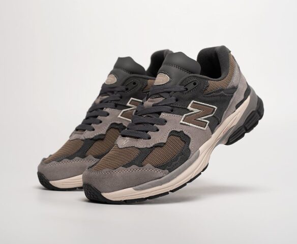 New Balance 2002R W7